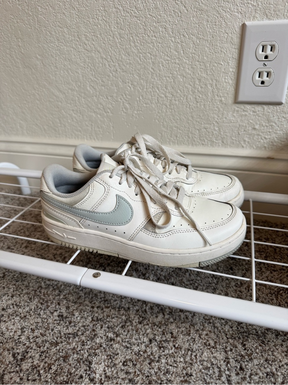 Nike Gamma Forces Sail Sea Glass Size 7.5
